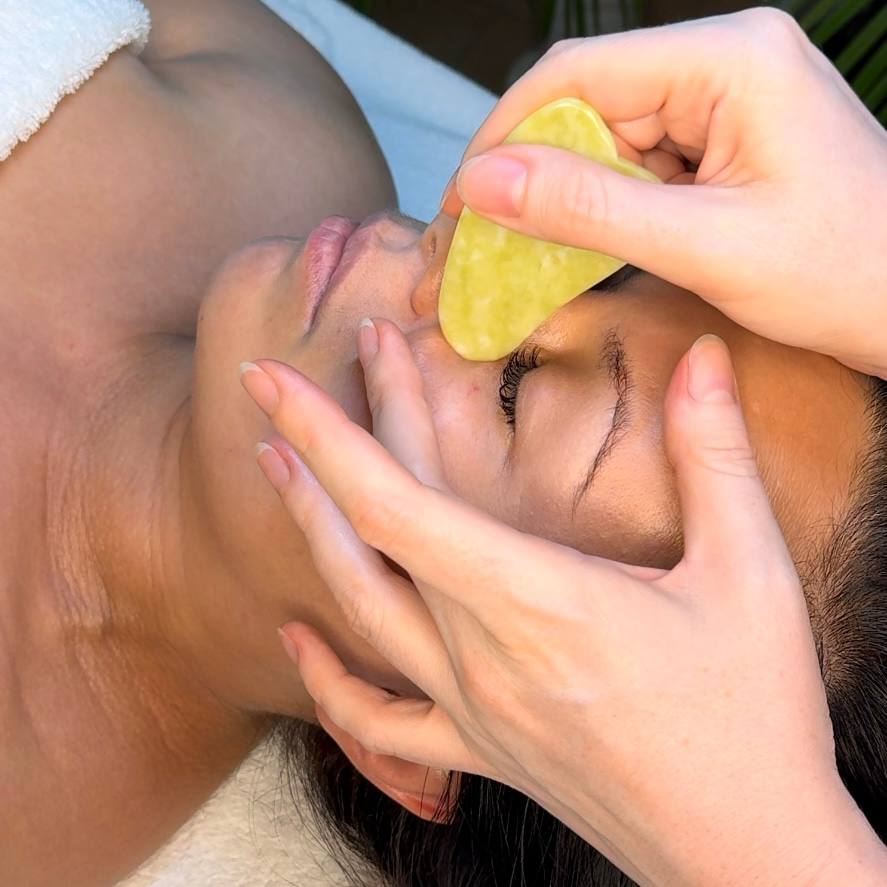 Gua sha face massage 